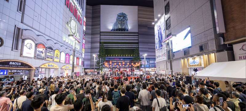 Kabukicho Bon Odori Festival & Vegan-Friendly Izakaya to Visit After